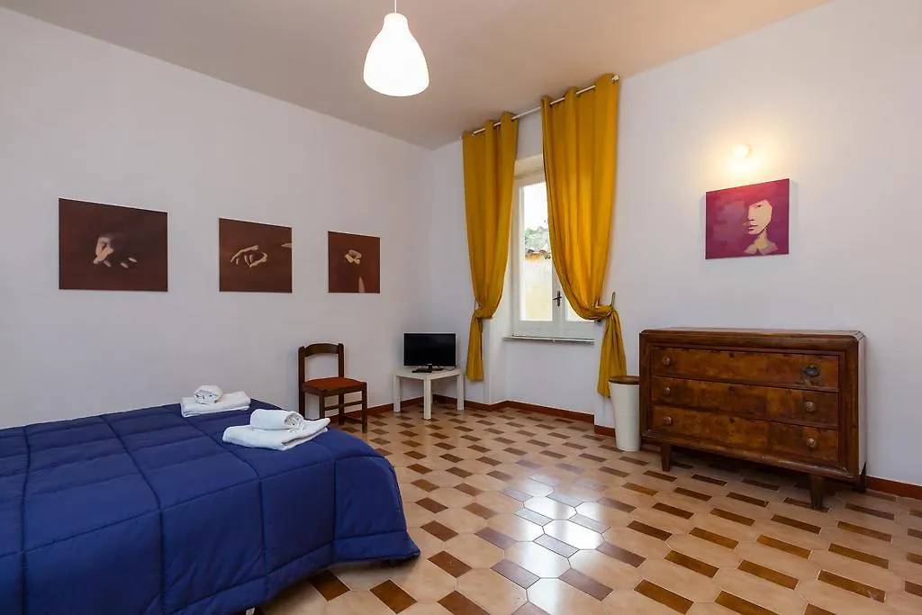 Locanda Toscano I - Bh55 Naples Italy